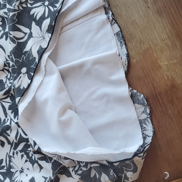 Dress - Picture 4 of 5